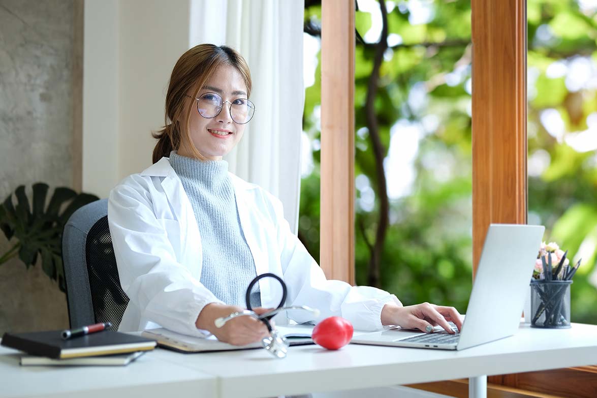 american-retrieval-alaska-female