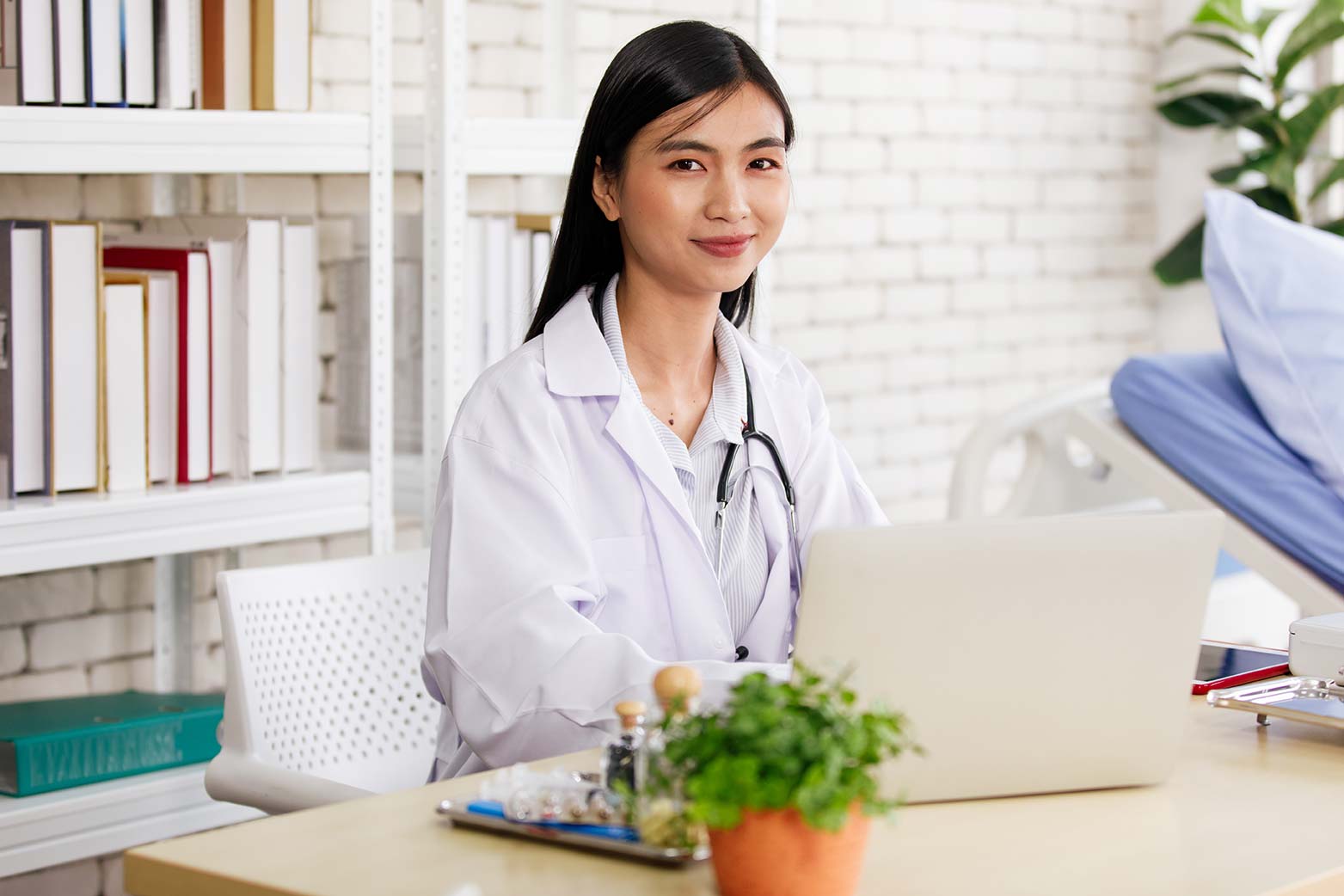 american-retrieval-denver-female-2