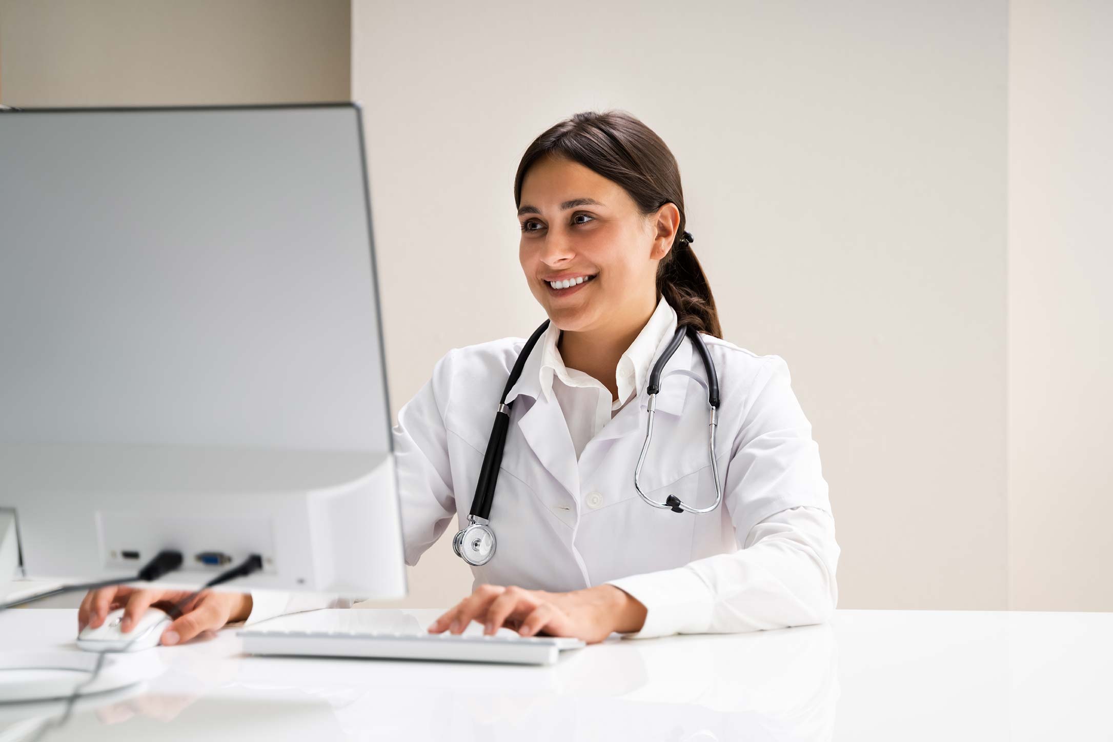 american-retrieval-detroit-female-2