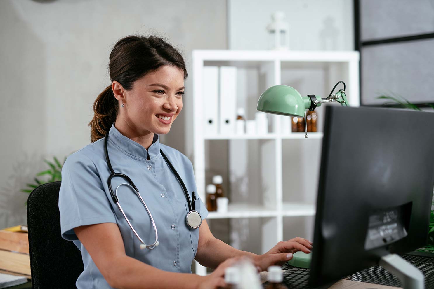 american-retrieval-jacksonville-female