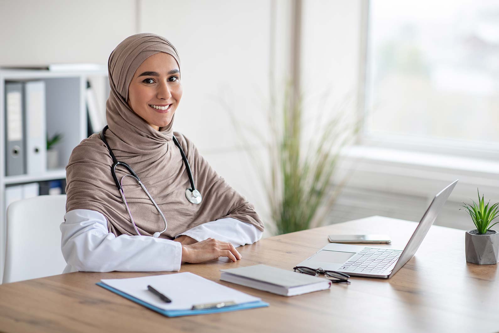 american-retrieval-san-antonio-female